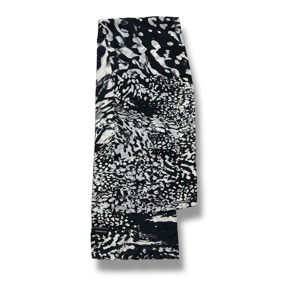 Black And White Rectangular Scarf 56” X 10.5” Unisex Neck Scarve